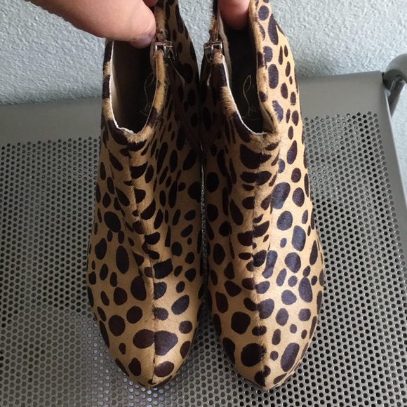 🖤NEW💕Calf hair leopard boots - Picture 3 of 17